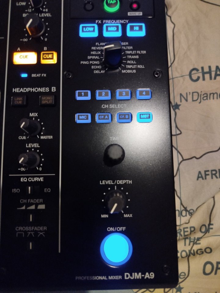 PIONEER DJM A9 (Mesa de mezclas) de segunda mano · Foto 5 de 10 · Araba · 1900 €