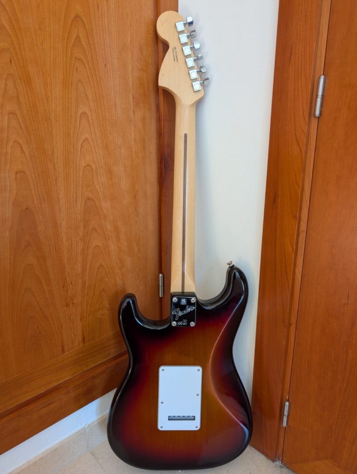 Fender Stratocaster Made in USA RESERVADA 2023