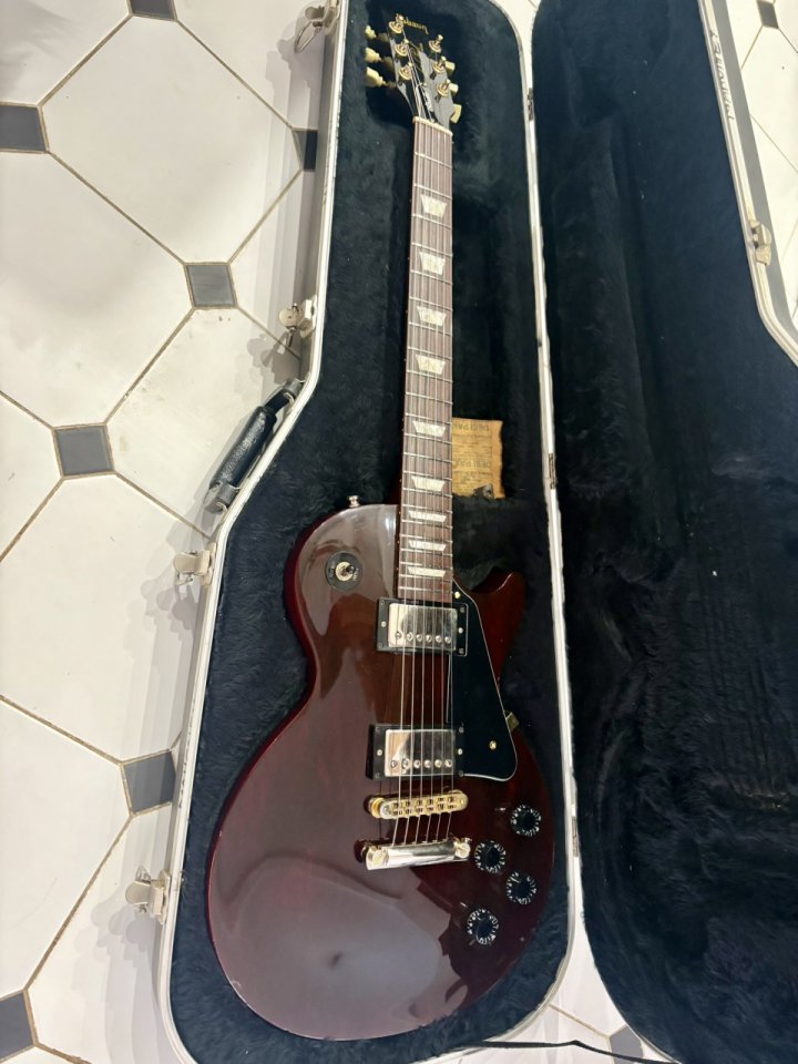 Gibson Les Paul Studio '95 Red Wine