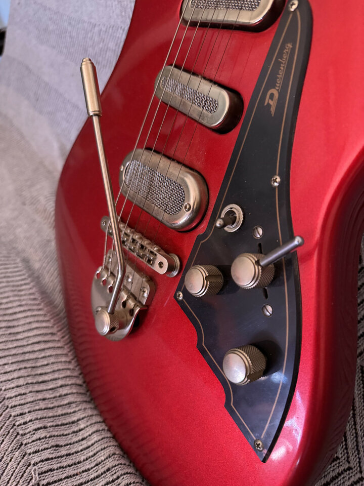 Guitarra Duesenberg Prototype Nº2 2015 (Solo Venta) de segunda mano · Foto 4 de 7 · Madrid · 1500 €
