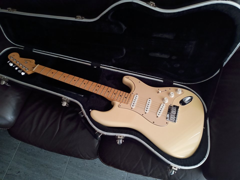 Fender Stratocaster American Series (Standard) 2006