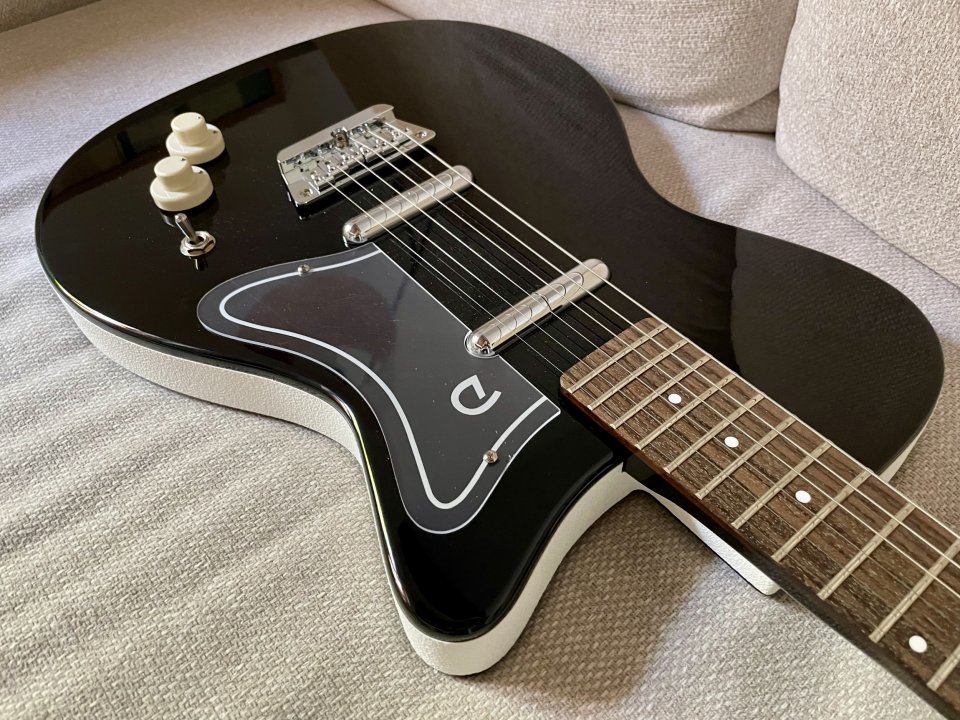 Danelectro 57 Black