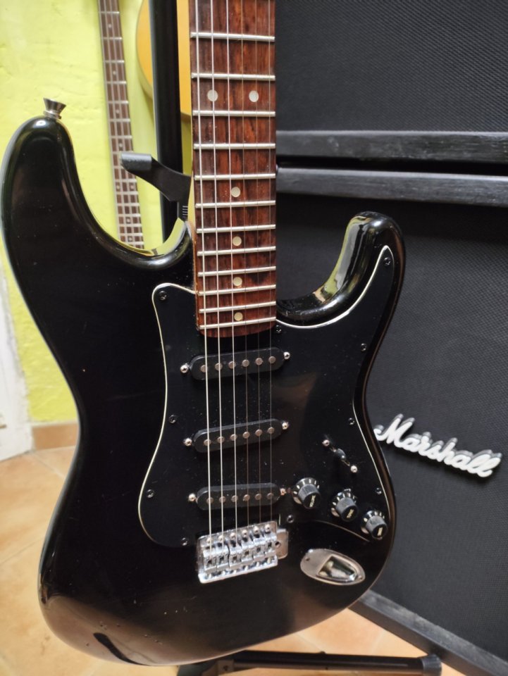 Guitarra eléctrica Vintage Big Sound de 1982