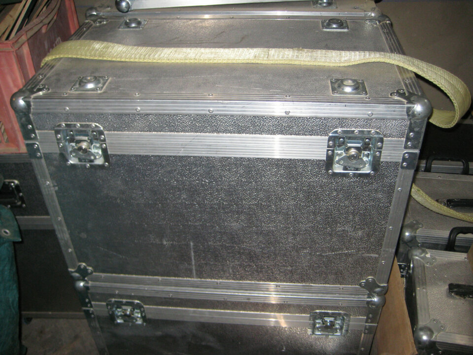 Flightcases para 15" pasivo o baúles para accesorios