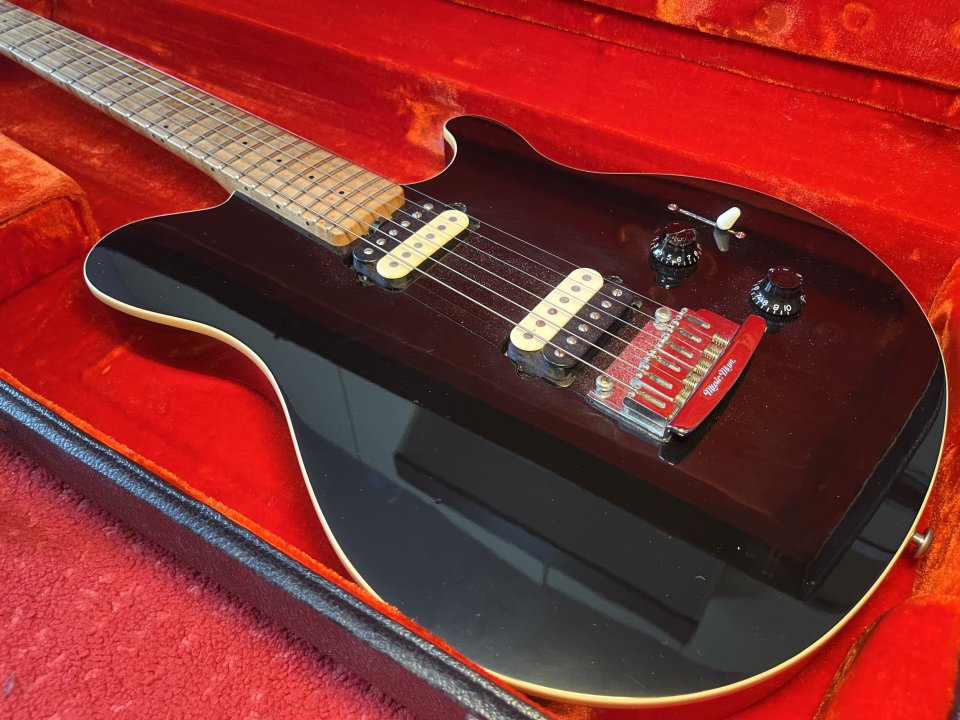 Music Man Axis Super Sport – 1998 – USA