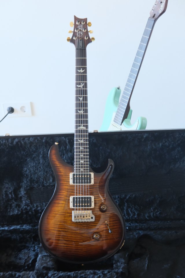 Prs Custom 24 Artist pack, 10 top, Black Gold burst. de segunda mano · Foto 2 de 7 · Madrid · 3750 €