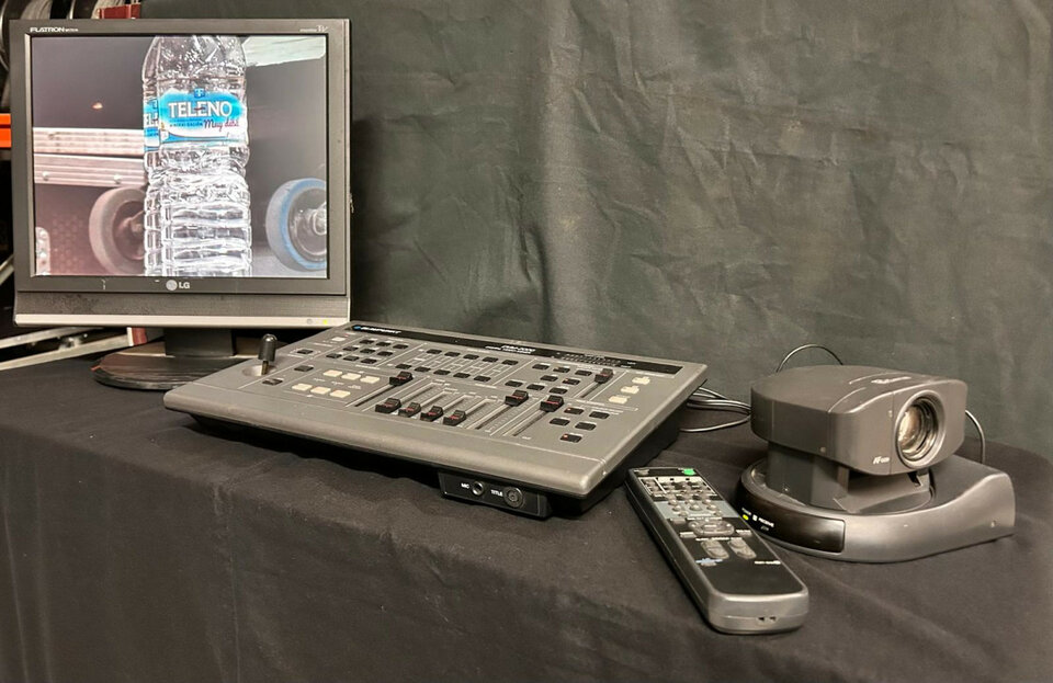 Mezclador vídeo y  Camara PTZ Sony