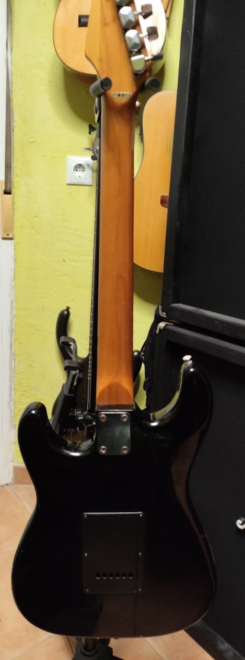 Guitarra eléctrica Vintage Big Sound de 1982