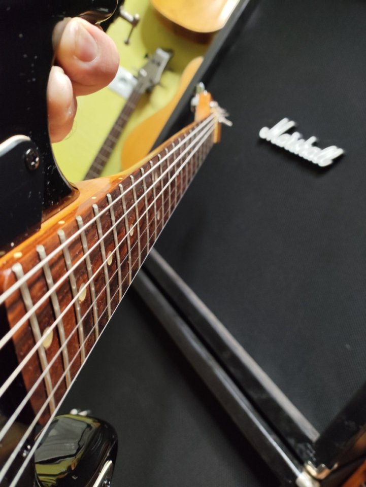 Guitarra eléctrica Vintage Big Sound de 1982