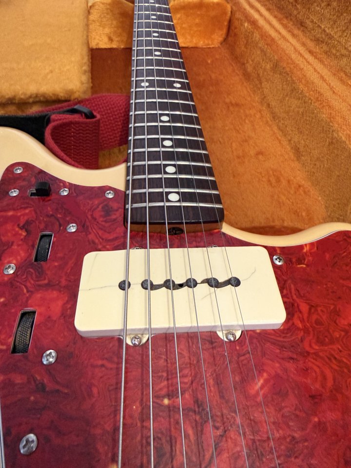 Fender Jazzmaster Limited edition blonde MIJ 1994 de segunda mano · Foto 5 de 10 · Valencia · 2500 €