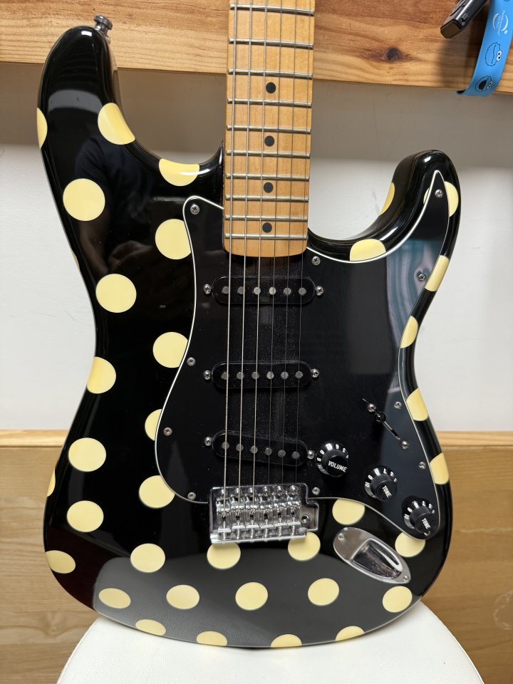 Fender stratocaster Buddy Guy. Mejorada