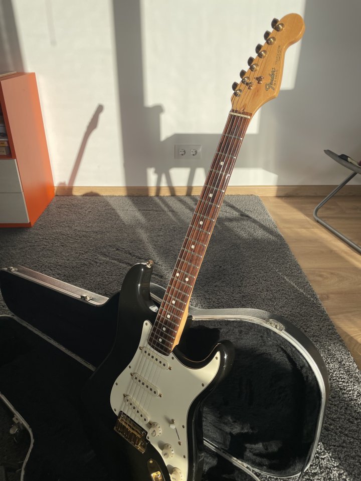 Fender Stratocaster American Standard 1991 gold