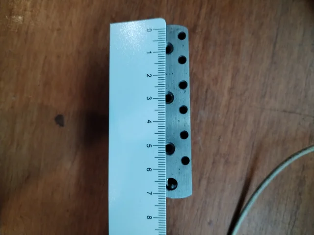 Bloque de acero para trémolo stratocaster