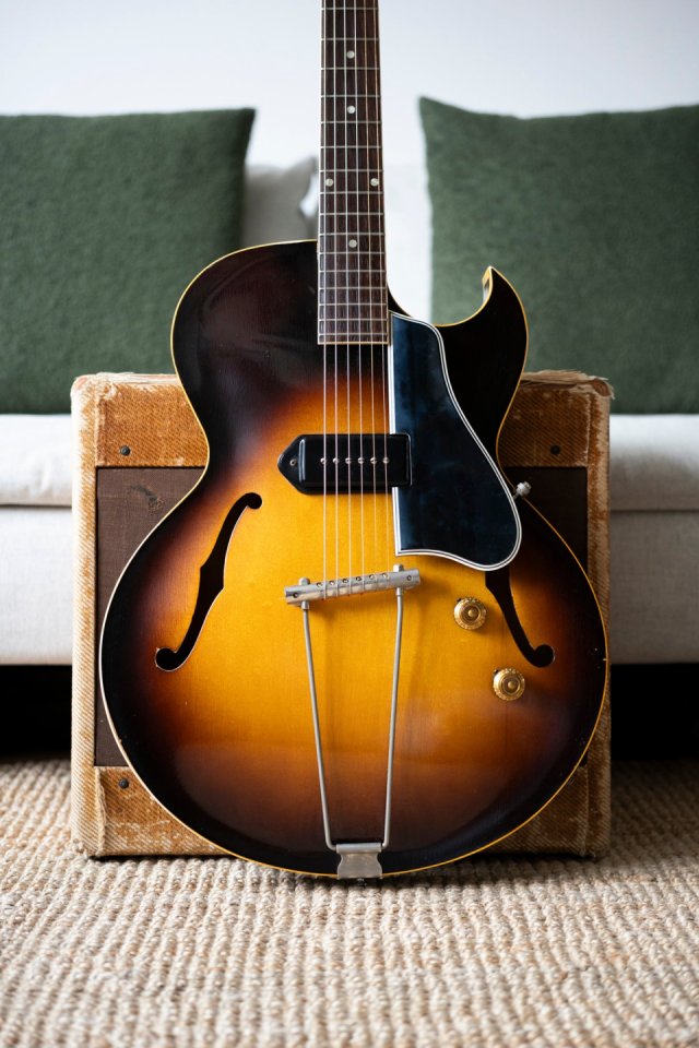 Gibson ES-225T (1956) + estuche original de segunda mano · Foto 3 de 10 · Asturias · 4800 €