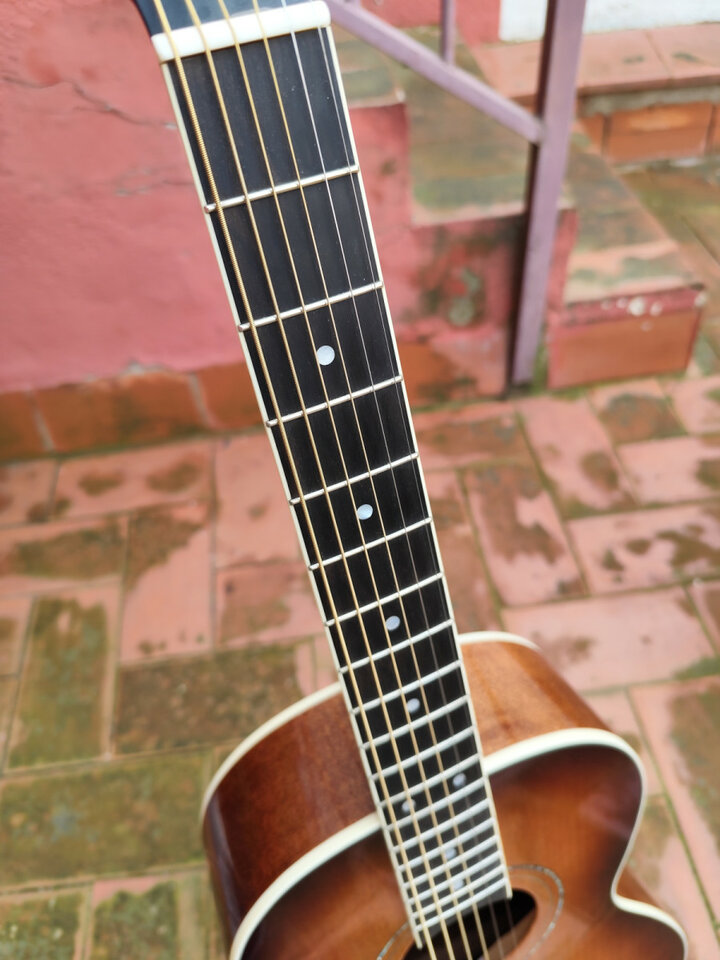 Framus FP-14M VS Guitarra Parlor