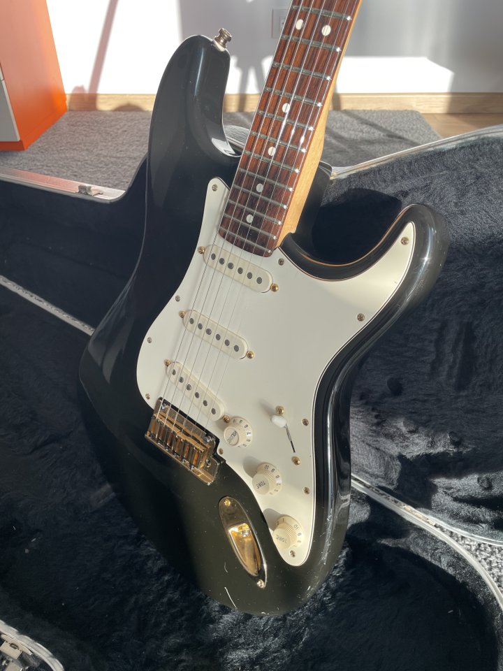 Fender Stratocaster American Standard 1991 gold
