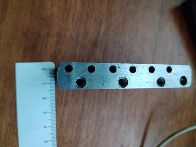 Bloque de acero para trémolo stratocaster