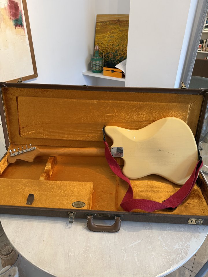 Fender Jazzmaster Limited edition blonde MIJ 1994 de segunda mano · Foto 8 de 10 · Valencia · 2500 €