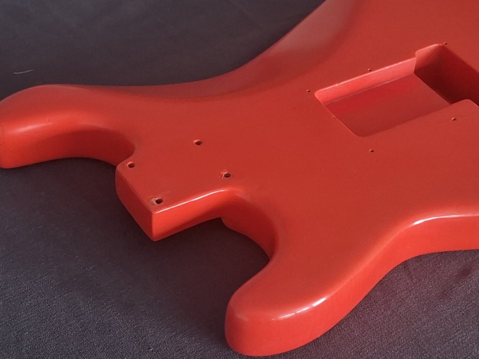 Vendo cuerpo ligero stratocaster de segunda mano · Foto 2 de 4 · Madrid · 290 €