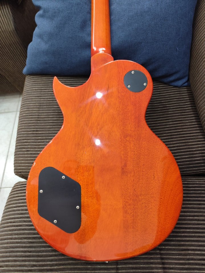 Vintage v100 Gary Moore de segunda mano · Foto 1 de 10 · Girona · 300 €