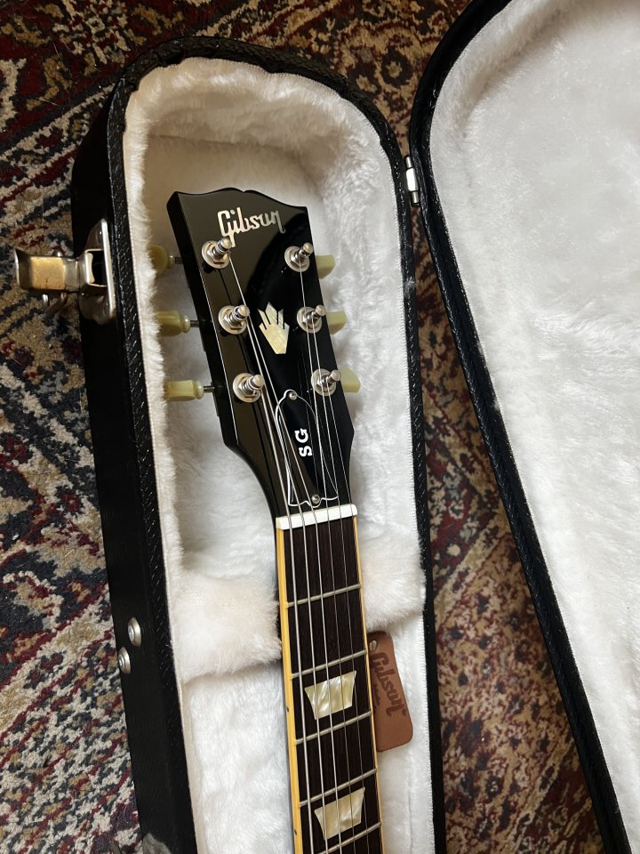 Gibson SG Standard 2008 Ebony de segunda mano · Foto 3 de 4 · Barcelona · 1425 €