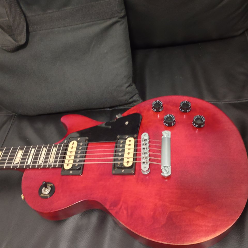 Gibson Les Paul Studio 2012 de segunda mano · Foto 9 de 10 · Málaga · 900 €