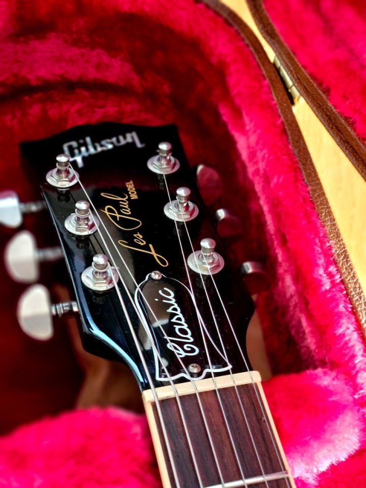 Gibson les paul classic ebony