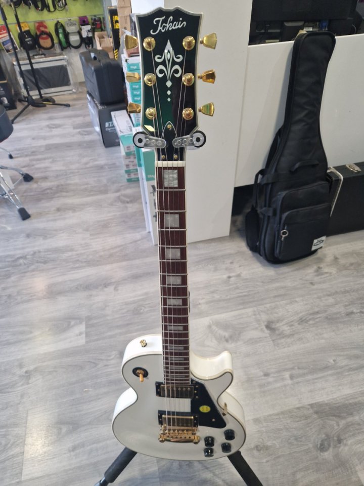 Guitarras a 799€ con envío incluido. de segunda mano · Foto 3 de 10 · Navarra · 799 €