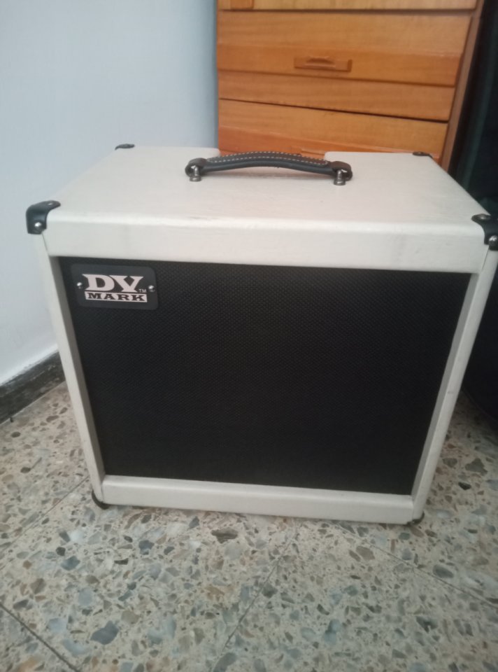 DV Mark little jazz 12 de segunda mano · Foto 1 de 4 · Salamanca · 375 €
