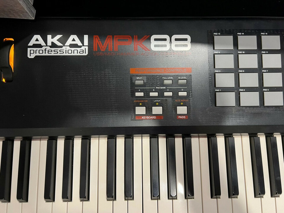 Akai MPK88 Rebajas Enero