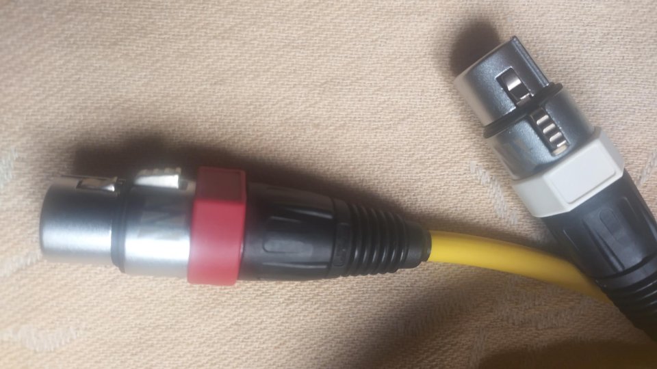 Pareja de cables de audio profesional Sommer Cable de segunda mano · Foto 3 de 7 · Zaragoza · 70 €