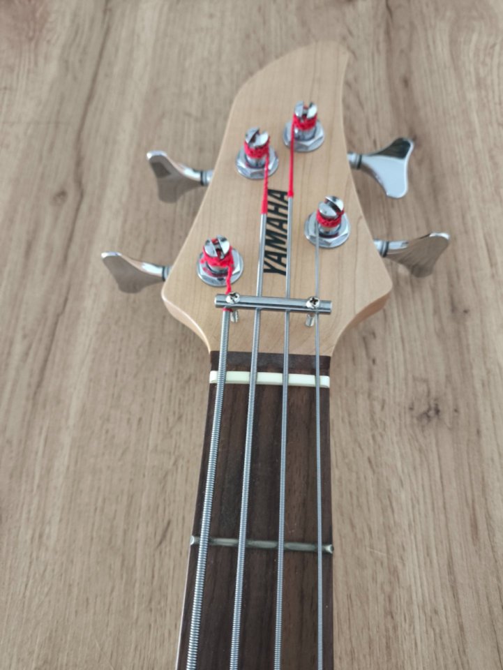 Bajo Yamaha RBX260 de segunda mano · Foto 2 de 8 · Madrid · 150 €