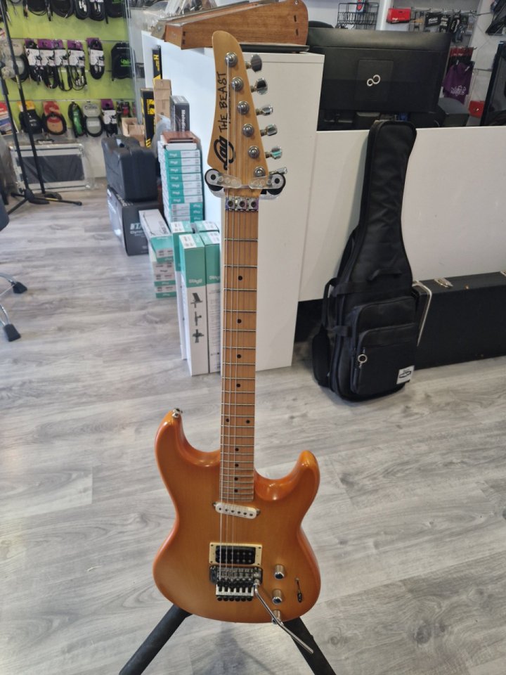 Guitarras a 799€ con envío incluido. de segunda mano · Foto 6 de 10 · Navarra · 799 €