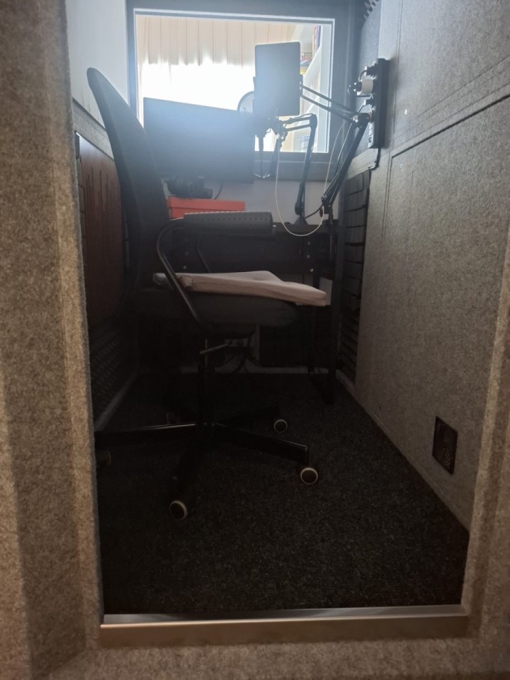 Cabina insonorizada Demvox eco200 de segunda mano · Foto 3 de 5 · Madrid · 2350 €