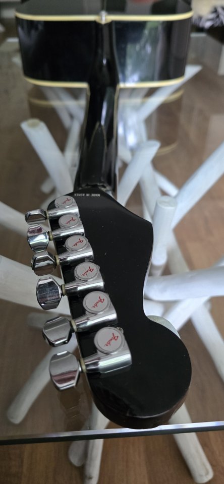 Fender Acústica de segunda mano · Foto 5 de 10 · Madrid · 199 €