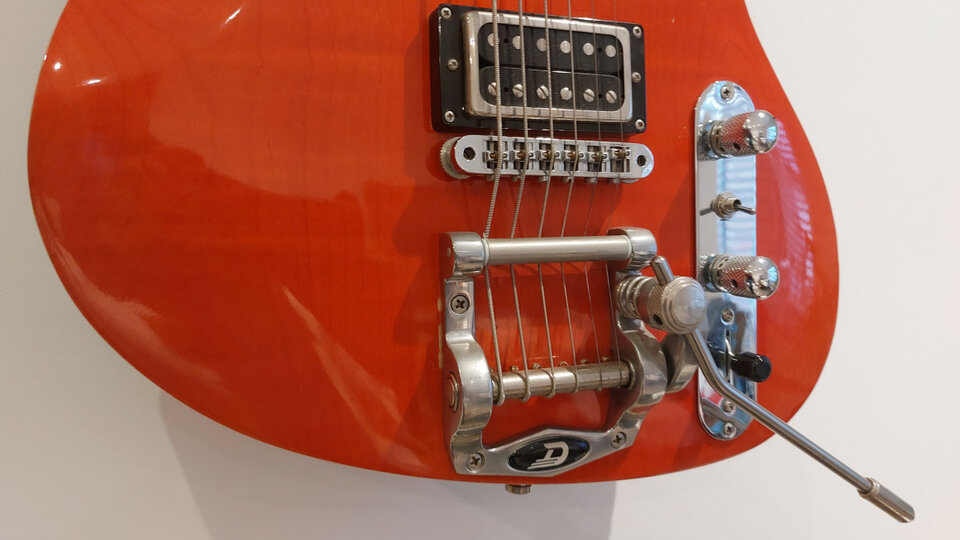 Guitarra Barítona Rotllan (GWK)