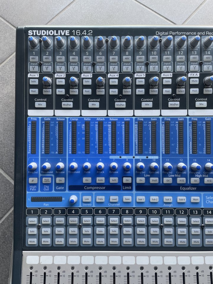 Mesa PRESONUS STUDIOLIVE 16.4.2 + Flight case (Envío incluido)