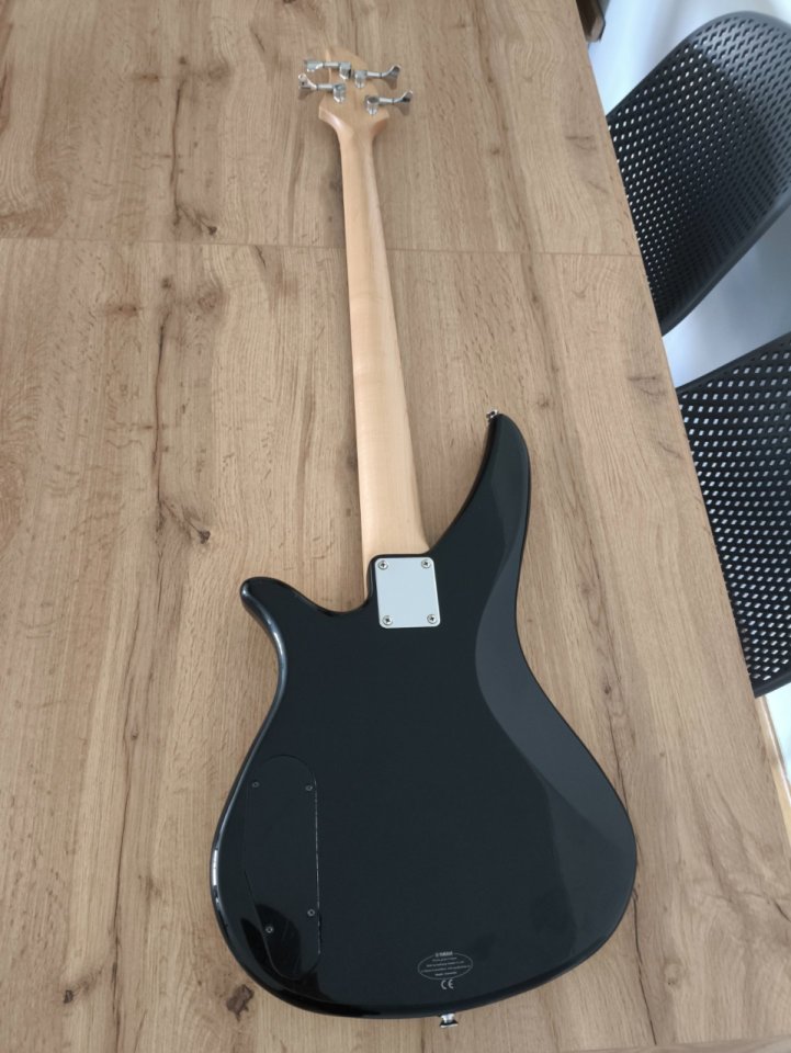 Bajo Yamaha RBX260 de segunda mano · Foto 6 de 8 · Madrid · 150 €