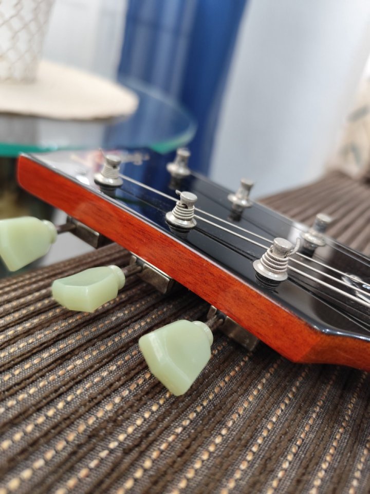 Vintage v100 Gary Moore de segunda mano · Foto 10 de 10 · Girona · 300 €