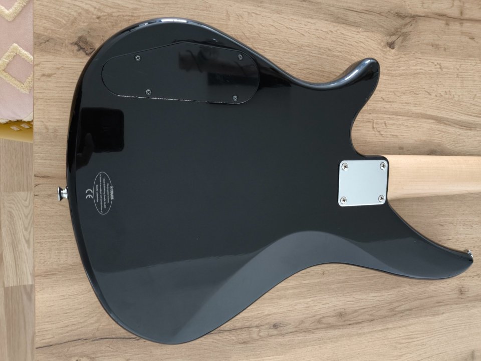Bajo Yamaha RBX260 de segunda mano · Foto 7 de 8 · Madrid · 150 €