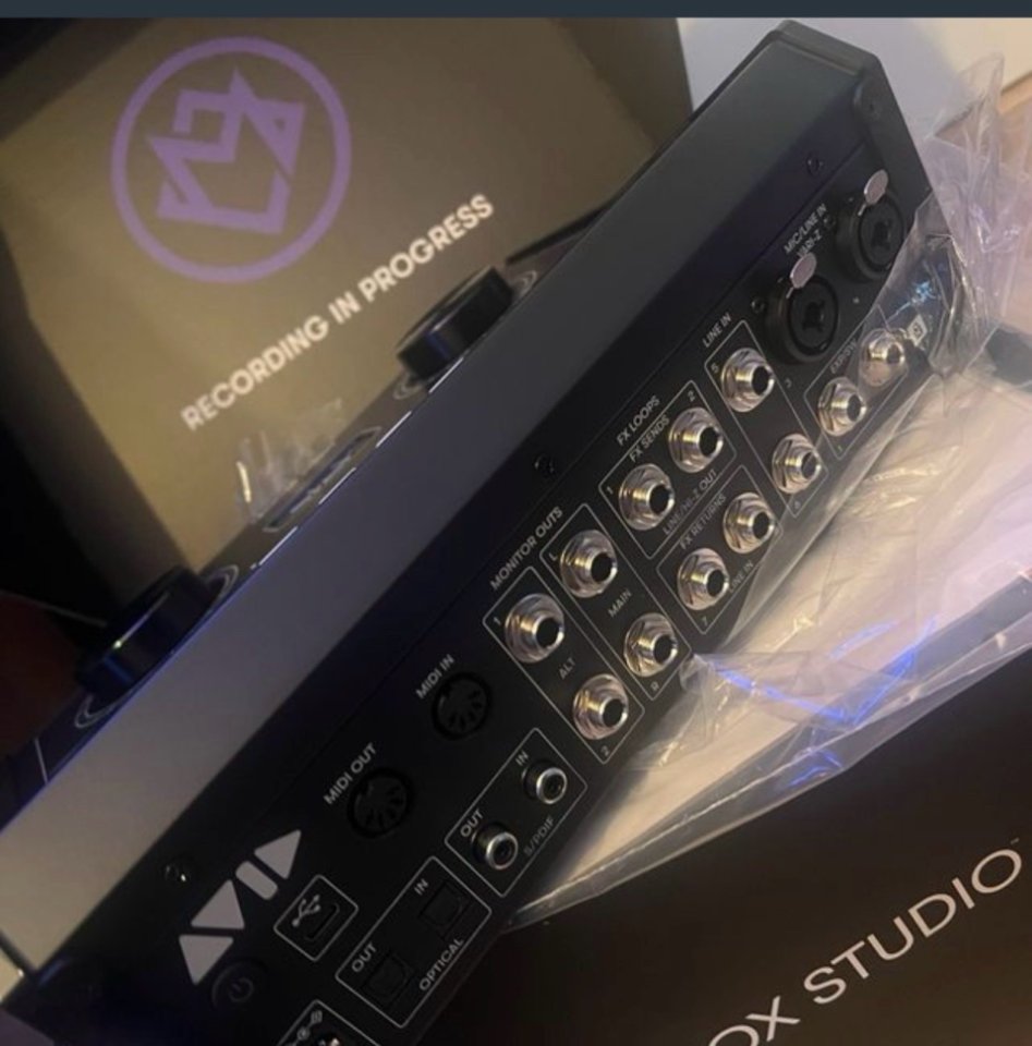 Mbox studio de segunda mano · Foto 2 de 3 · Málaga · 335 €