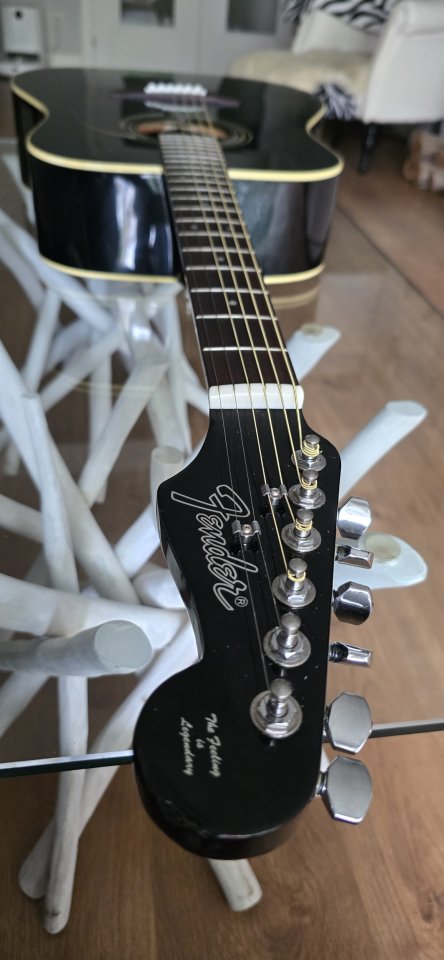 Fender Acústica de segunda mano · Foto 8 de 10 · Madrid · 199 €