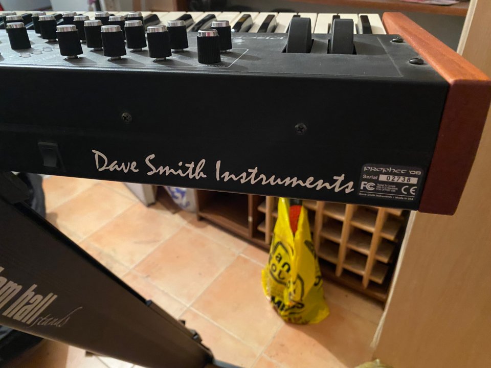 Dave Smith Instruments Prophet 08 de segunda mano · Foto 10 de 10 · Valladolid · 800 €