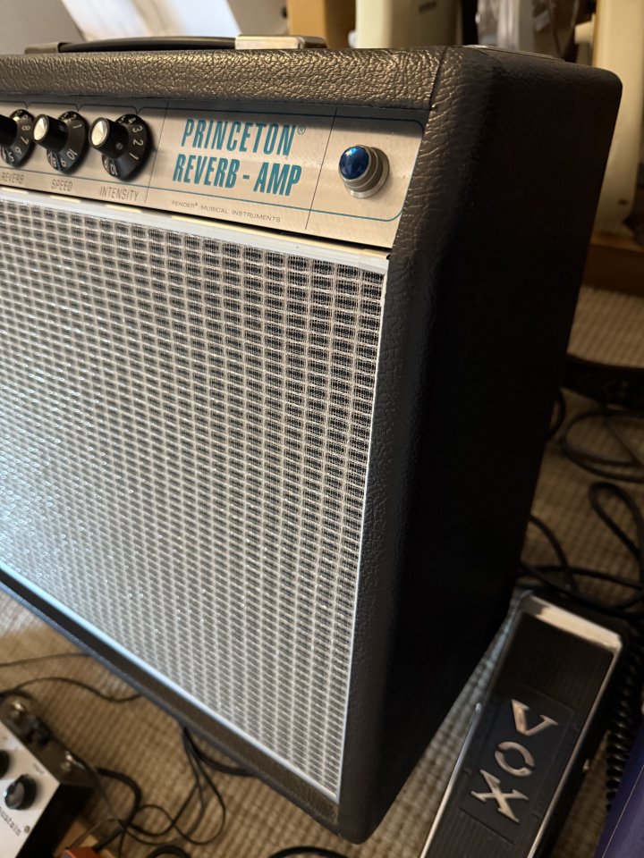 Fender Princeton Reverb Custom 68 /CAMBIOS DENTRO/ de segunda mano · Foto 3 de 5 · Madrid · 1100 €