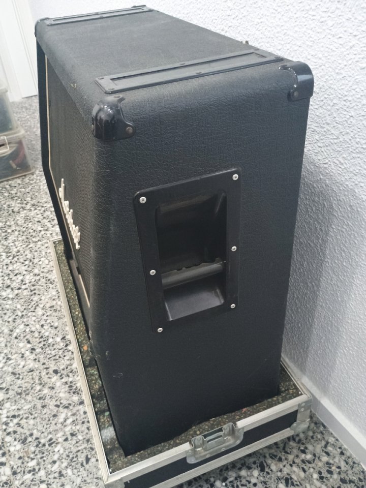 Vintage Marshall JCM800 Lead Series 1960A model (1981)