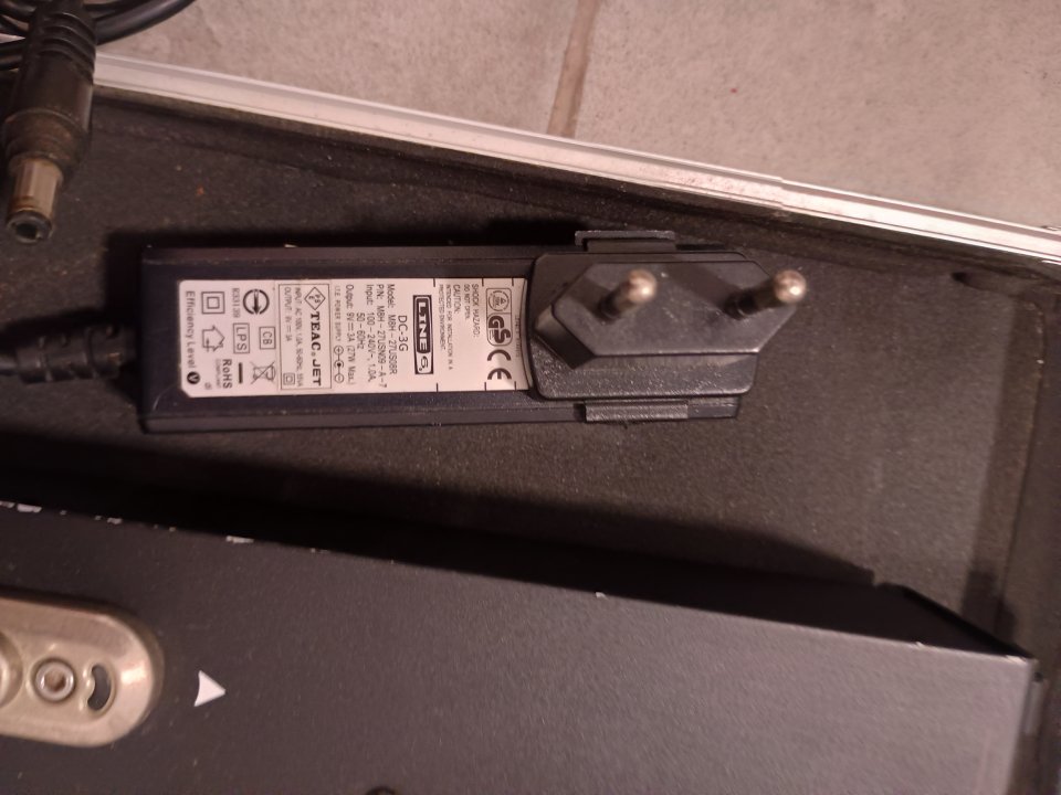 Pedalera Line 6 HD 500+Flight case