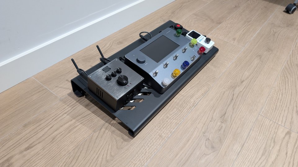 Pedalera Quad Cortex EW-D Power Stage 170 PolyTune 3