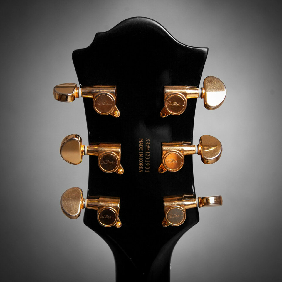 B.C. Rich ® Exclusive Series - O CAMBIO