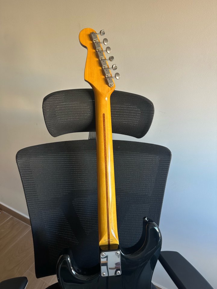 VENDO/CAMBIO Fender Stratocaster 57 made japan modificada de segunda mano · Foto 4 de 9 · Valencia · 890 €