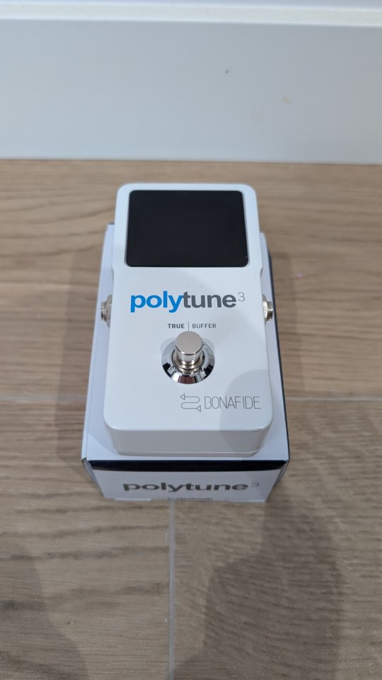 Afinador TC Electronic PolyTune 3 de segunda mano · Foto 3 de 3 · Albacete · 50 €